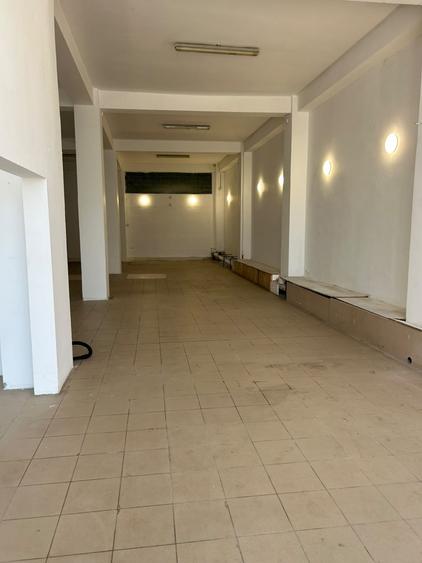 Spațiu comercial, de 185 mp, în Anda