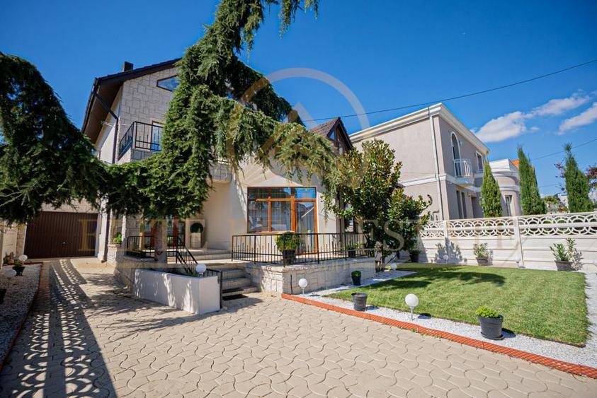 Ovidiu Sud - Zona premium - Vila impozanta, curte mare, garaj, terasa! - 1