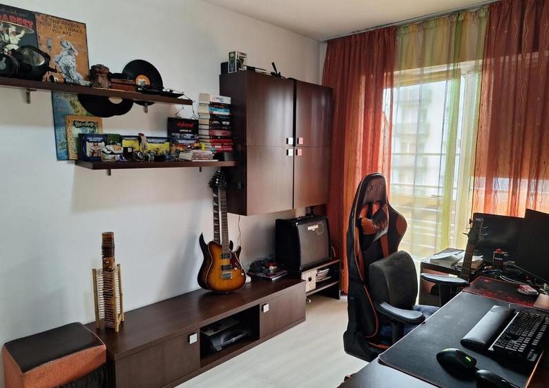 Apartament 2 camere, decomandat - zona Avantgarden - 4