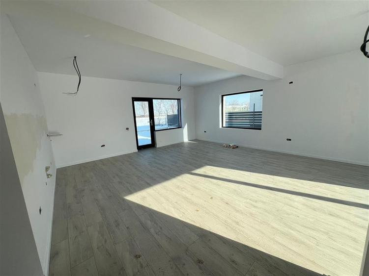 Casa 3 camere-2 bai-10 min de STV - 14