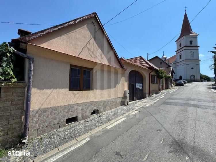 Casă cu 2 camere cu Teren 165 Mp în Rășinari