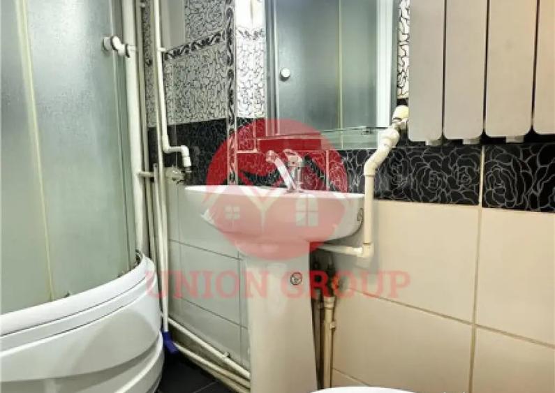 Garsoniera Complet Mobilata si Utilata, Etaj 1, zona Palas - 8