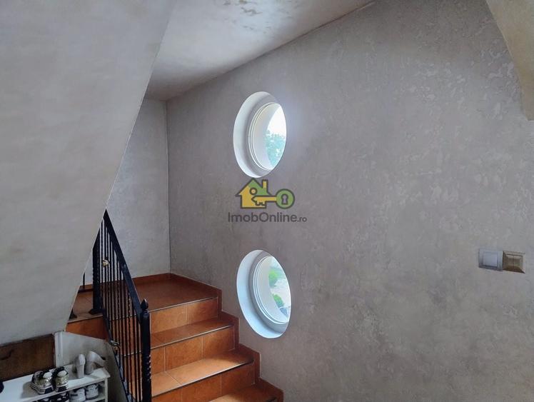 Vilă elegantă cu design luxos și grădină superb amenajată în Șag - 14