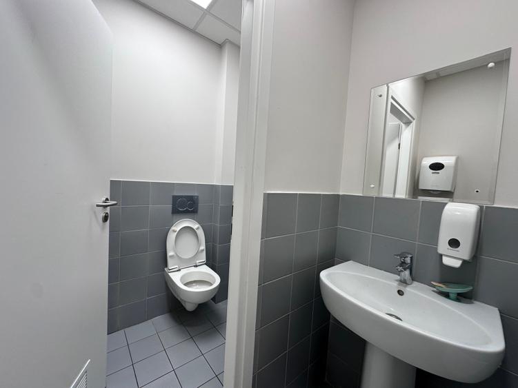 Restaurant sau showroom - 2