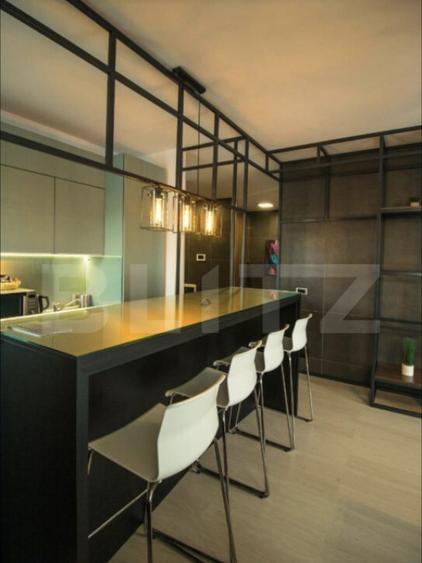 Apartament modern, zona centrala, cu parcare. Ocupabil de la - 5