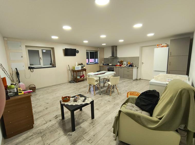 Casa Craiova renovata recent gata de mutare - 1