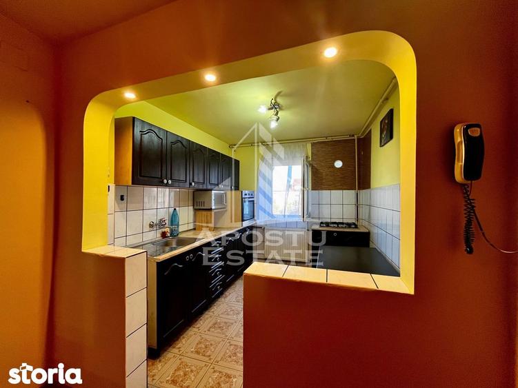 Apartament cu 2 camere semidecomandat, mobilat în Lipovei