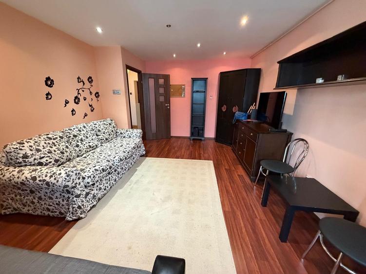 Dristor - Alba Iulia - 5 minute metrou - 5