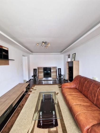 Titan,1 Decembrie , 3 camere -400 Euro - 9