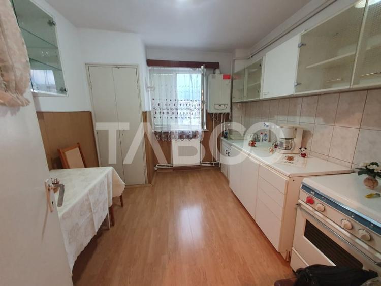 Apartament 3 camere 76 mp utili cu balcon 4 mp zona Tudor Vladimirescu - 7