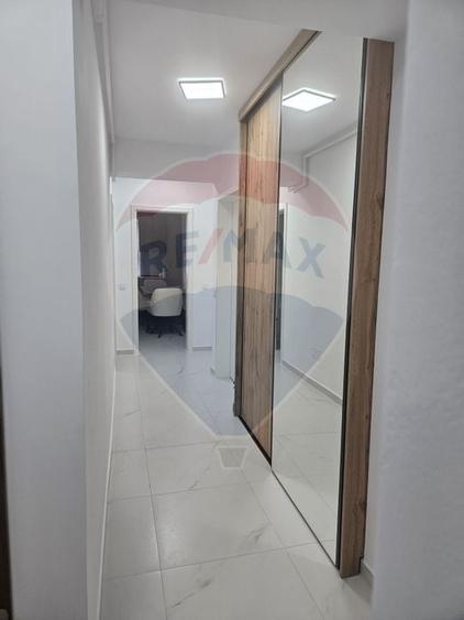 Apartamente 3 camere de închiriat în Tractorul - Brasov - 3