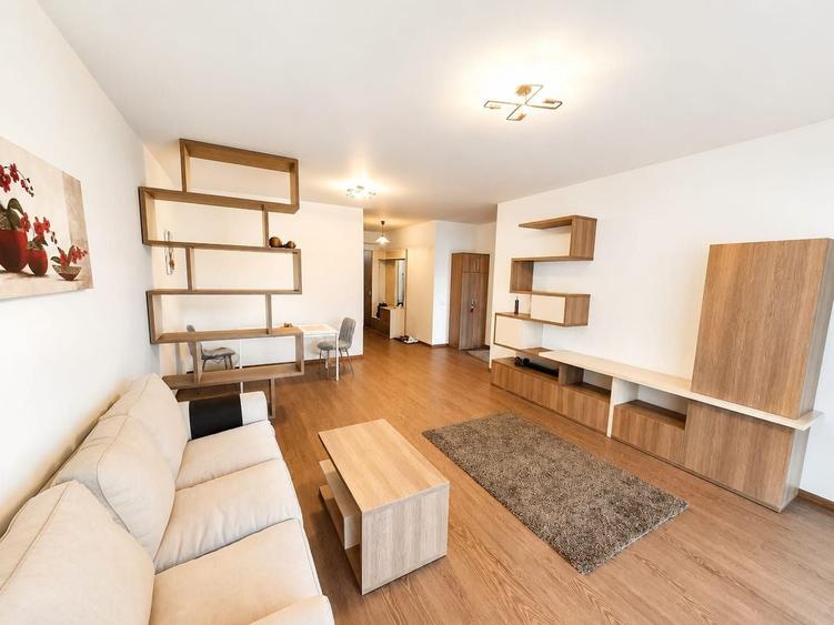 Apartament cu 2 camere decomandat, mobilat în P-ța Unirii