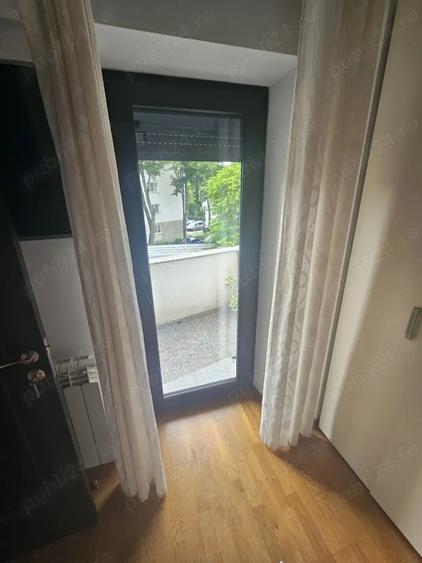 Apartament cu doua camere de inchiriat in zona liceului electrocontact ,scoala nr7 - 1