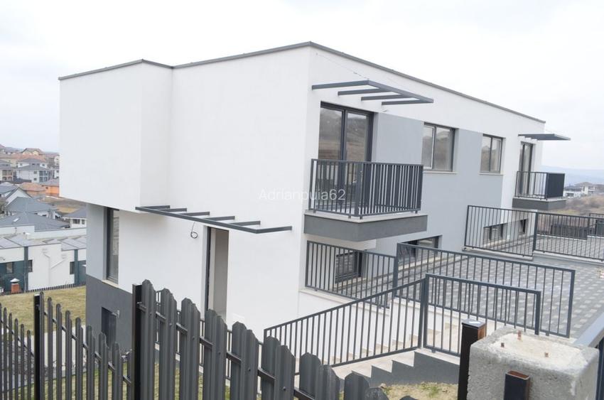 Casa cuplata (duplex) cu vedere panoramica in Dezmir