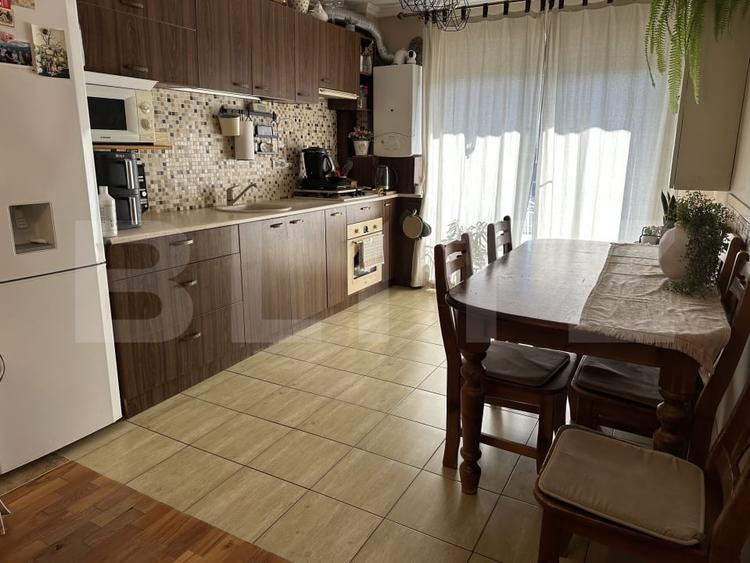 Apartament 2 camere + nisa birou, balcon, 67 mp, strada Florilor - 9