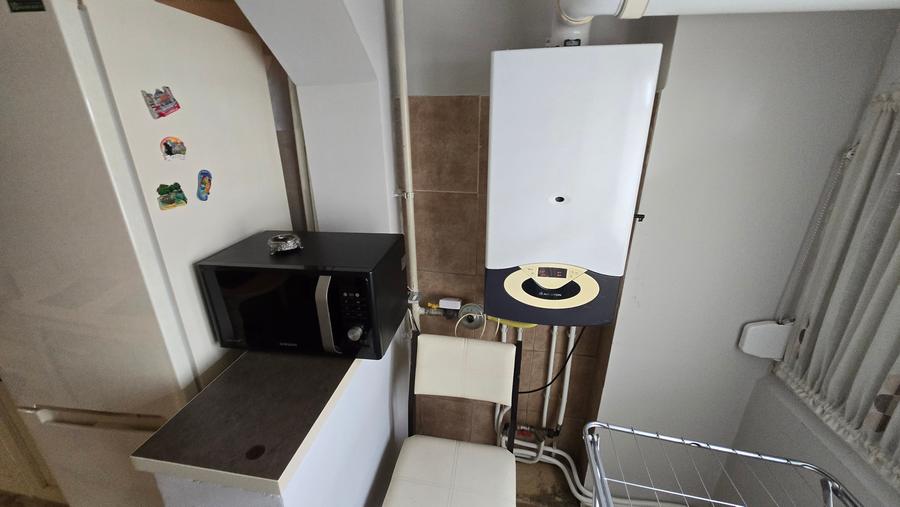 3 camere de vanzare  , etajul 1, ultracentral, Focsani - 4