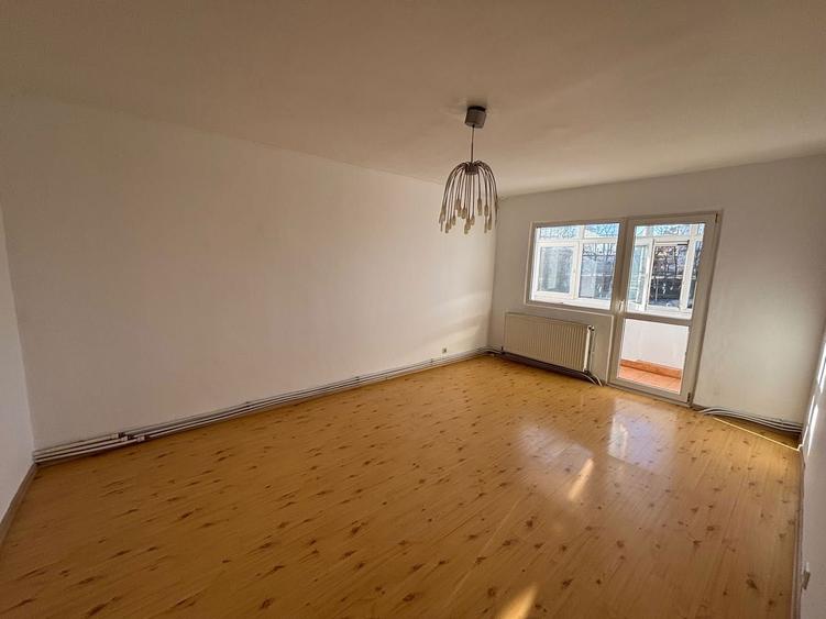 Apartament 3 camere, Mioritei, Bacau - 2