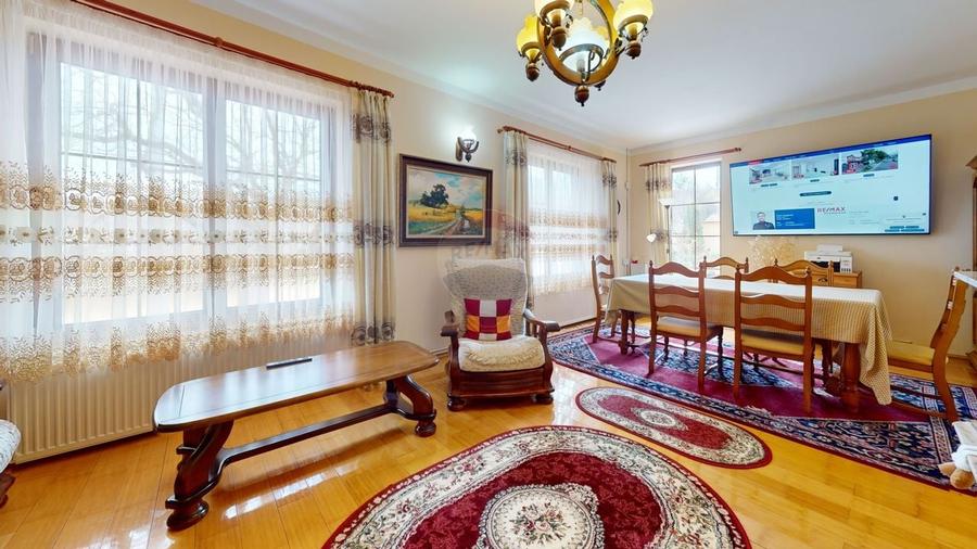 Casă de vânzare Bran Sohodol teren  intravilan 10.331 mp două locuințe - 2