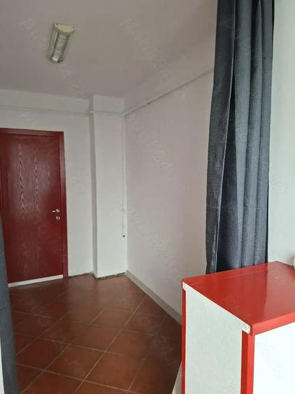 Inchiriez spatiu comercial - 1