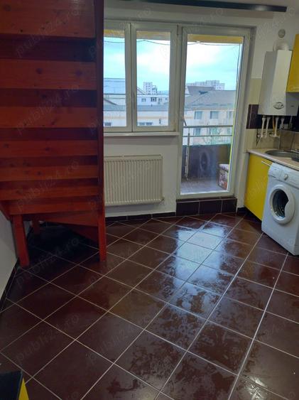 Apartament tip mansarda ,situat la etajul 5 5 , compartimentat pe 2 niveluri -zona Nicolina - 7