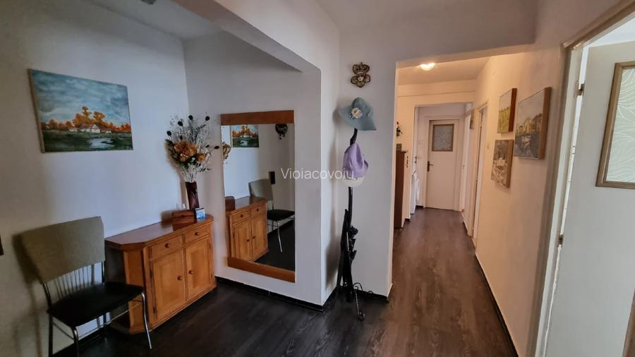 PLOIESTI, ULTRACENTRAL, apartament 3 camere decomandat in zona deosebita PLOIESTI, ULTRACENTRAL, apartament 3 camere decomandat in zona deosebita