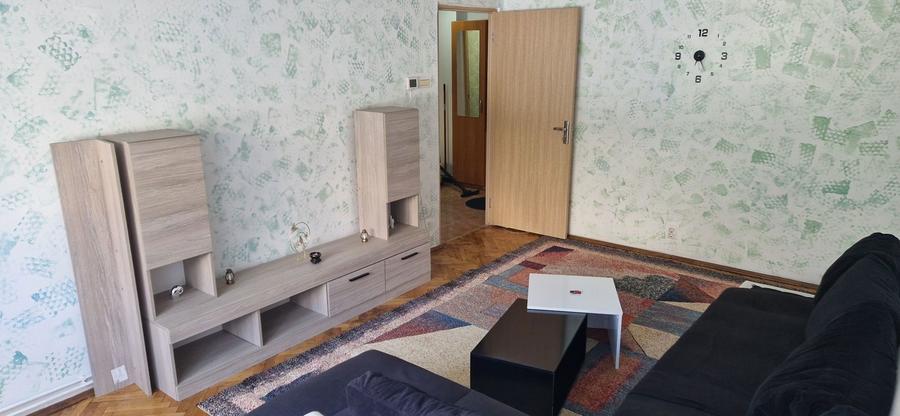 Inchiriez apartament 3 camere decomandat - 3