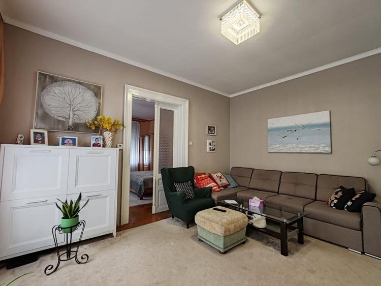 Vânzare casă   Zona Centru - 2