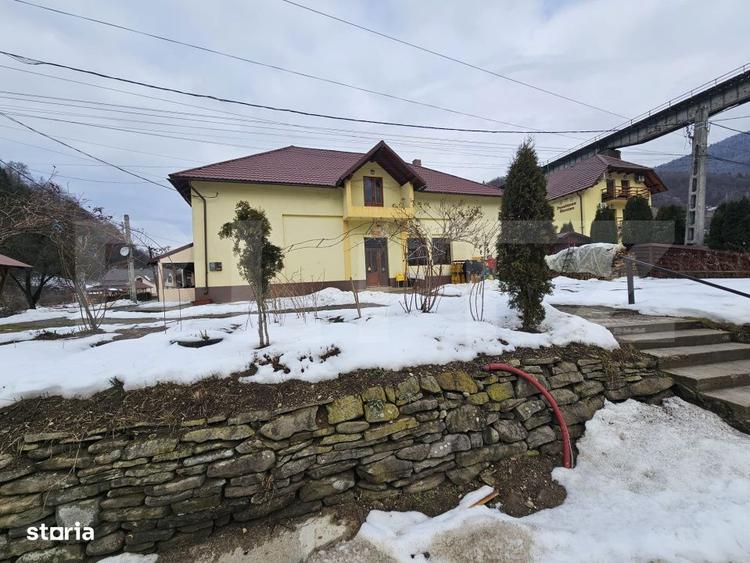 Spatiu Comercial + Apartament de vanzare Comuna Romuli - 8