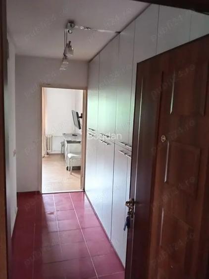 AP spatios si modern 1 cam Micalaca Orizont etaj 1 ocupabil imediat