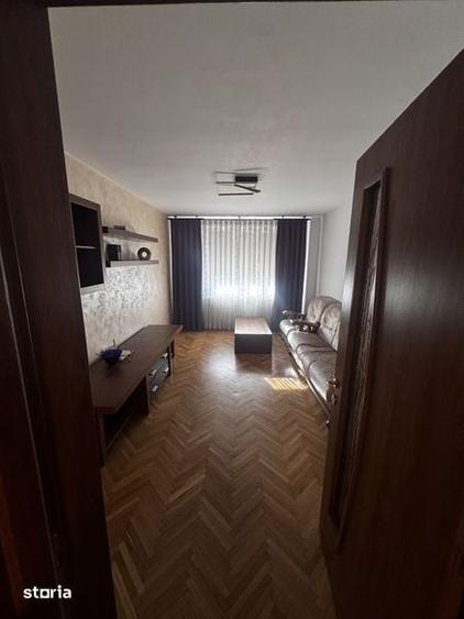 Inchiriez apartament 3 camere, decomandat, 70 mp zona Pia?a Garii - 3