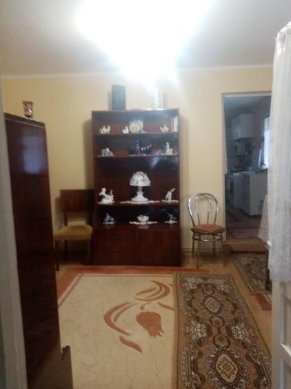 Vand casa in sat Moisa,la 30km de TG-M,cu 2 camere,mobilat si utilat,teren 26 ar - 8