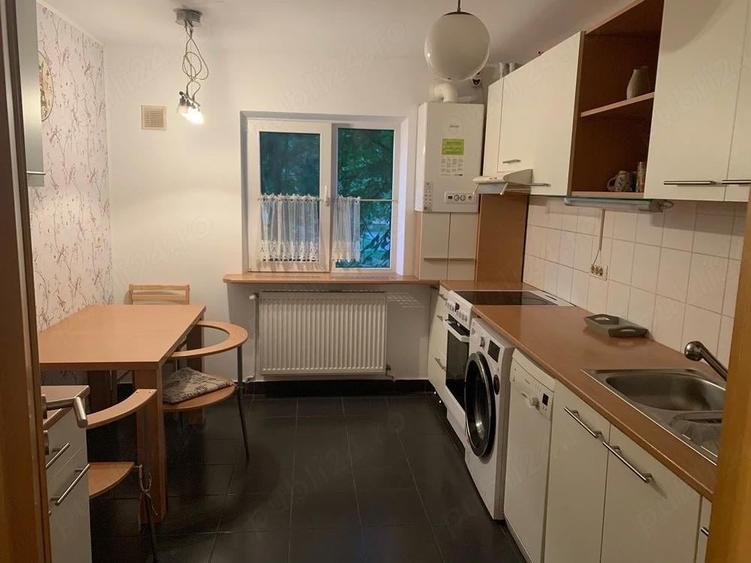 Inchiriere apartament 3 camere decomandat Zona Soarelui, Mare?al Ctin Prezan - 5