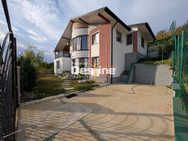 Casa individuala D+P 145 mp si 737 mp teren mobilata si utilata - Bucium Plopi - 1