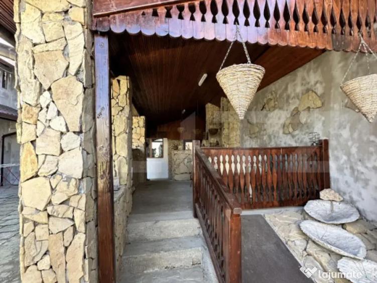 Casa spa?ioasa intr-o zona lini?tita curte amenaj - 17