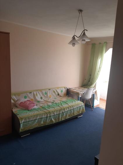 Garsoniera Podu Ros, mutare imediata, investitie sau locuit - 1