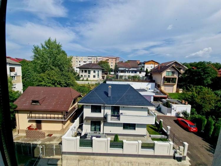 Apartament spațios cu balcon – P. Neamț - 16