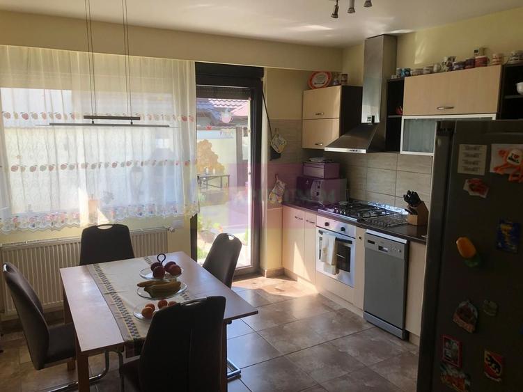 Vila premium OPORTUNITATE EXCELENTA zona foarte linistita Popesti - 5