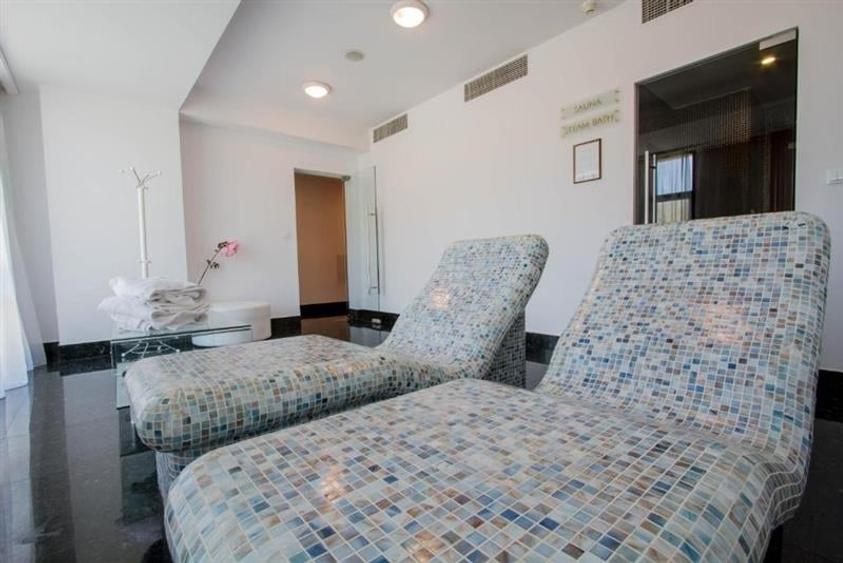 Stabiliment hotelier, Clasa LUX,  facilitati Premium, Centru Spa, Brasov - 16