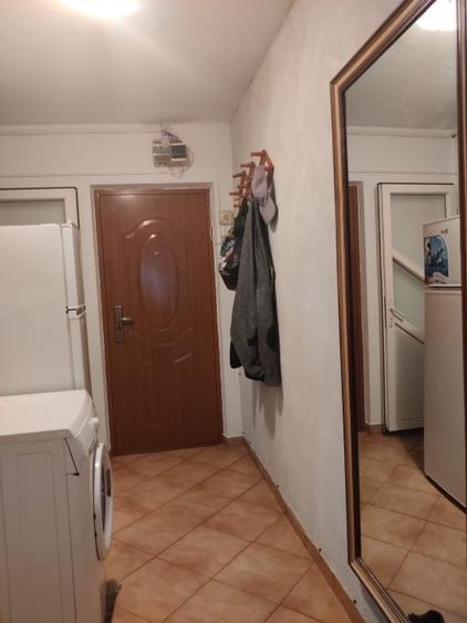 Inchiriez apartament 3 camere - 2