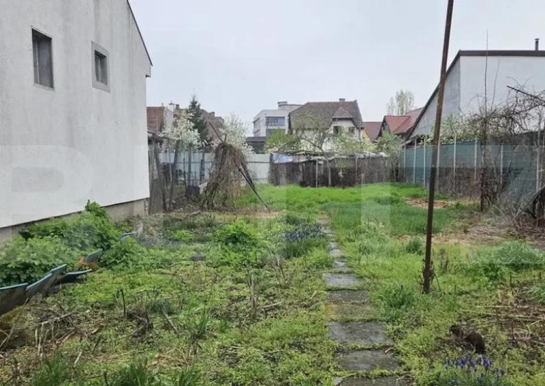 Casa cu 3 camere, zona 7 Noiembrie - 2