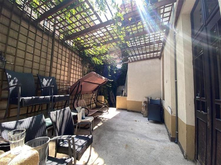 Vila brancoveneasca pretabila: birouri, clinica, ceainarie - 14