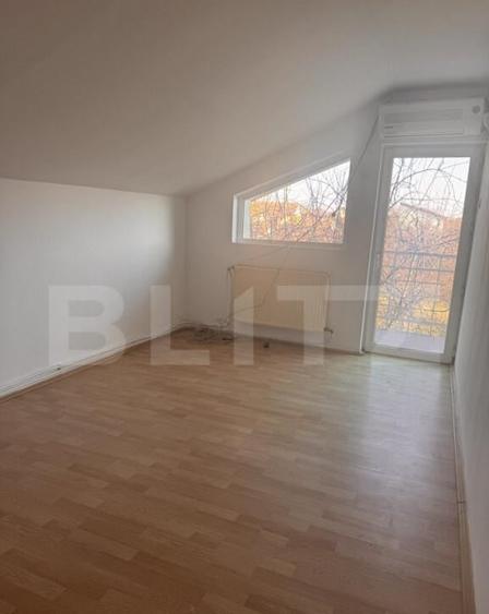 Casa individuala, 7 camere, 217 mp, 624 mp teren, zona Frate - 18