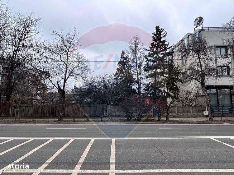 Teren pe Strada Jiului pentru dezvoltare rezidentiala/comerciala - 3