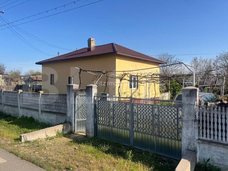 Casă de vânzare, 75 mp, zona Sud-Est