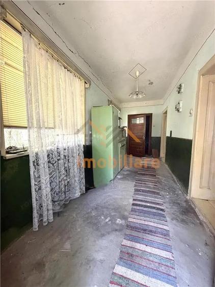 Casă cu 5 camere cu Teren 1788 Mp în Căpâlna