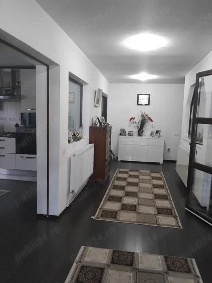 Casă cu Teren 1989 Mp în Ciritei