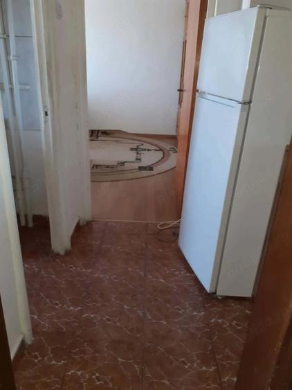 Apartament cu 2 camere decomandat în Drumul Taberei