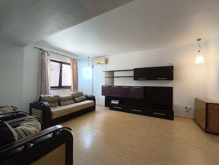 Apartament cu 2 camere decomandat în Mircea cel Bătrân