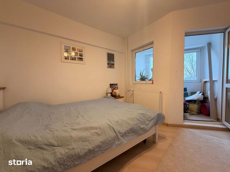 Apartament cu 3 camere, mobilat în Băneasa