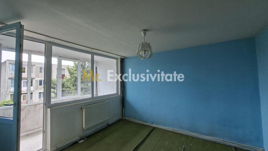 Apartament cu 4 camere decomandat în Negru Vodă